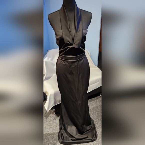 Masquerade Ball Maxi Gown - Picture 7 of 7